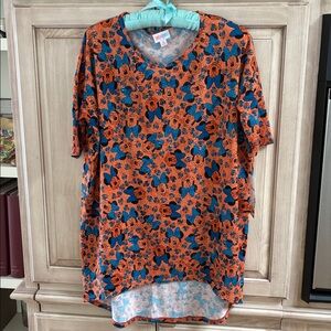 LuLaRoe Disney top sz XS Minnie Mouse